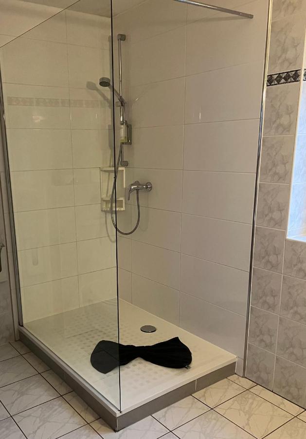 Hotel Zur Wasserburg Kerpen  Eksteriør billede